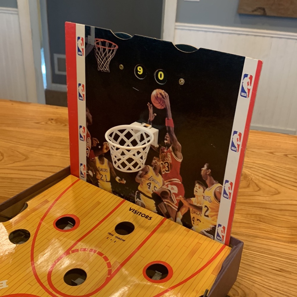1988 NBA Miniature Basketball GAME - 1988 - Cadaco - Great Condition - Picture 7 of 14